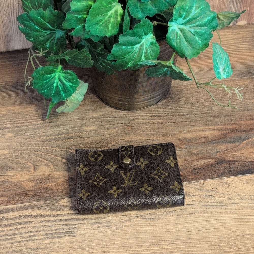Louis Vuitton Paris Monogram PVC Porte Monet Vier Viennois Brown Bifold Wallet